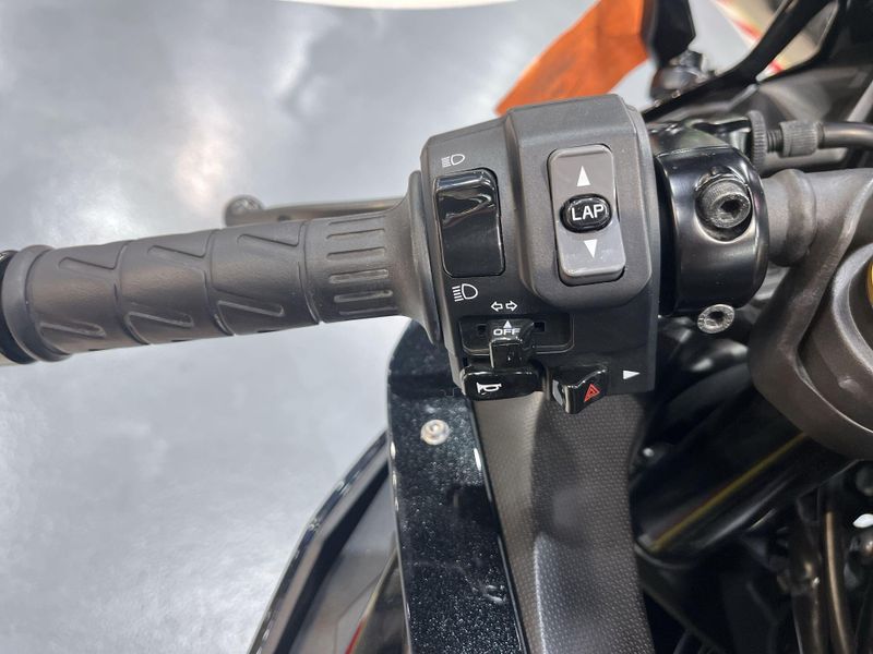 Used 2024 Kawasaki Ninja ZX-4R ABS Image 10