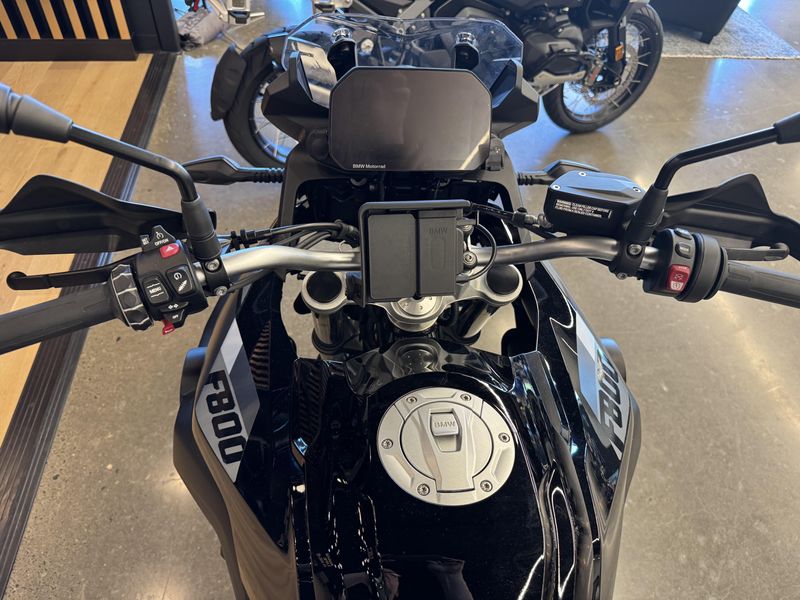 2024 BMW F 800 GS - BLACK STORM METALLIC 