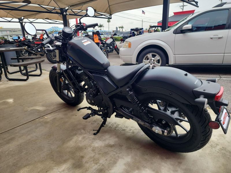 New 2026 Honda REBEL 300 E-CLUTCH Image 14