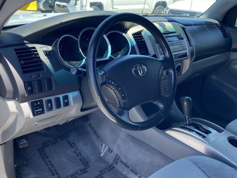 Used 2009 Toyota Tacoma PreRunnerImage 14