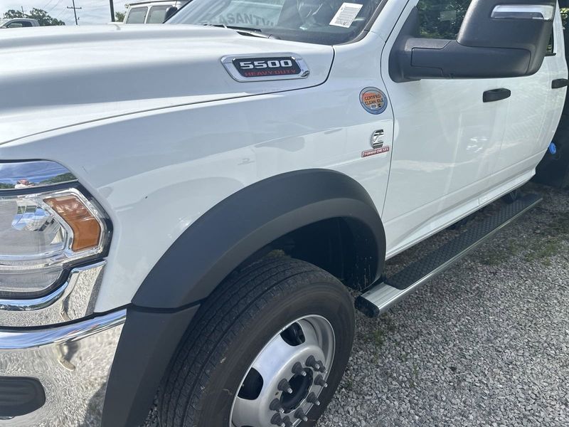 2024 RAM 5500 Tradesman Chassis Crew Cab 4x4 84