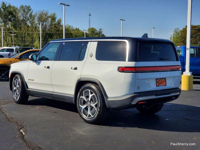 2023 Rivian R1S AdventureImage 9