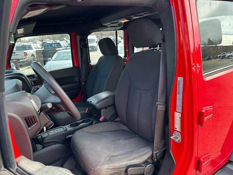 2017 Jeep Wrangler Unlimited SportImage 13
