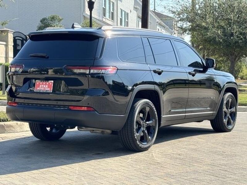 2023 Jeep Grand Cherokee L AltitudeImage 13