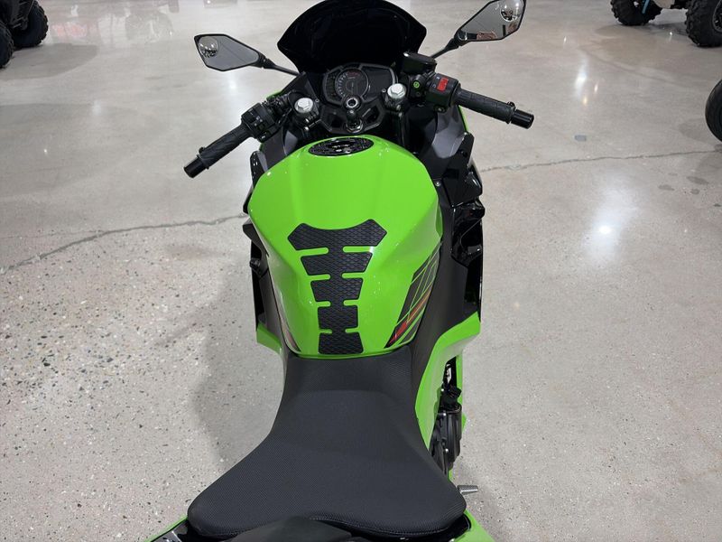 Used 2023 Kawasaki NINJA 400 Image 25
