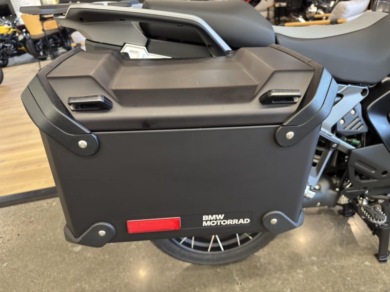 2025 BMW R 1300 GS Adventure - AUTOMATIC SHIFT ASSISTANT - TRIPLE BLACK - BLACK STORM METALLIC 