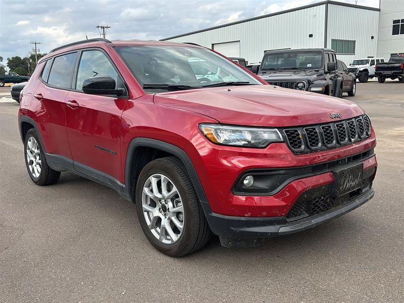 2025 Jeep Compass Latitude photo 7