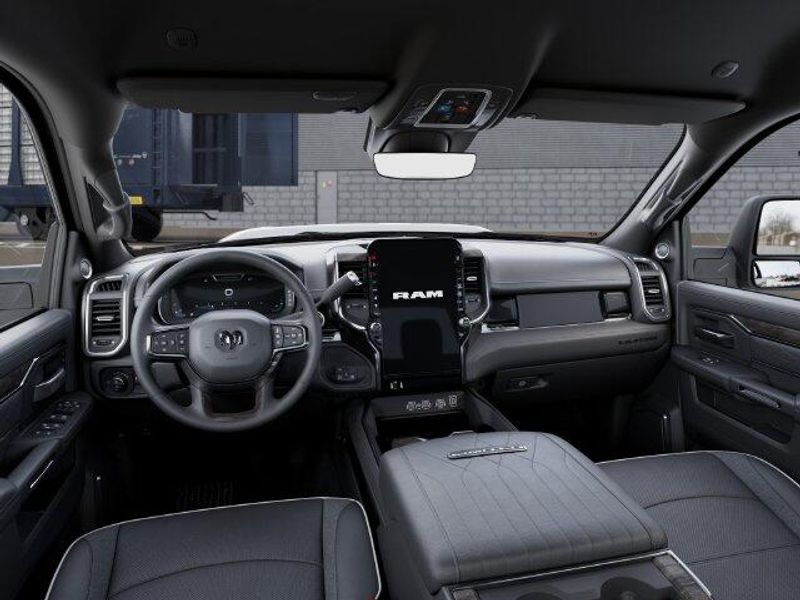 New 2027 RAM 2500 Limited Crew Cab 4x4 6