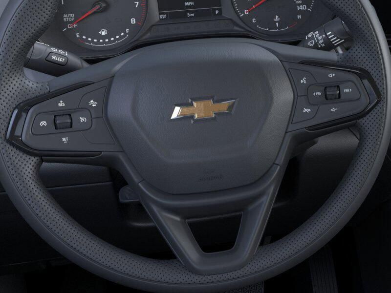 New 2025 Chevrolet Trax LSImage 19