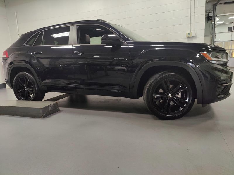 Used 2023 Volkswagen Atlas Cross Sport SEL R-Line Black AWD w/Sunroof/NavImage 2