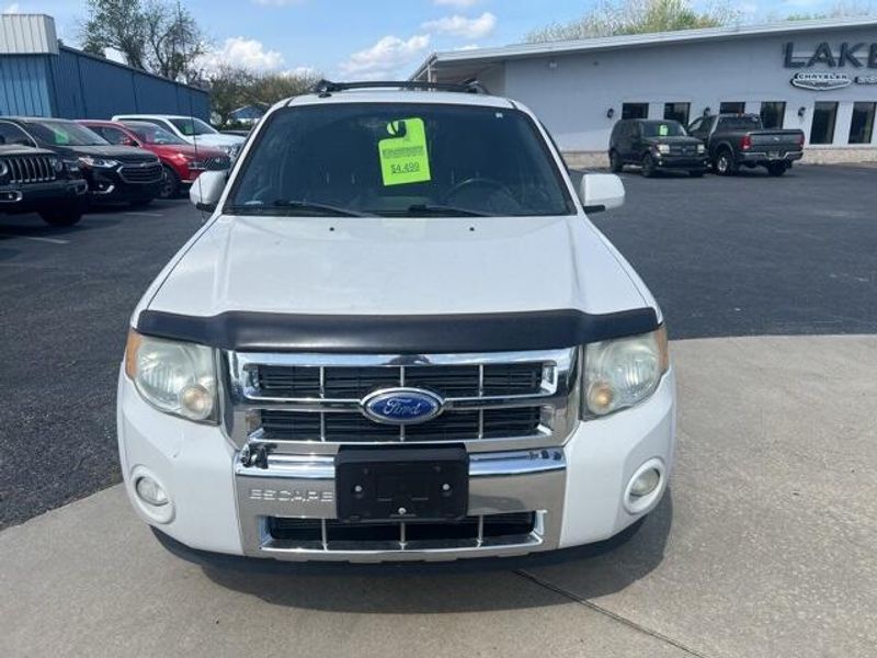 2011 Ford Escape LimitedImage 2