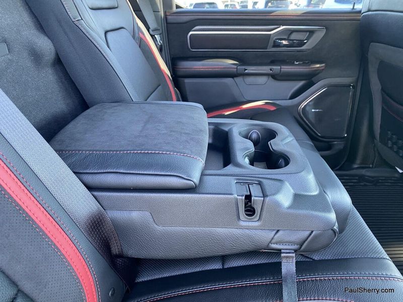 New 2026 RAM 1500 Rho Crew Cab 4x4 5'7' Box