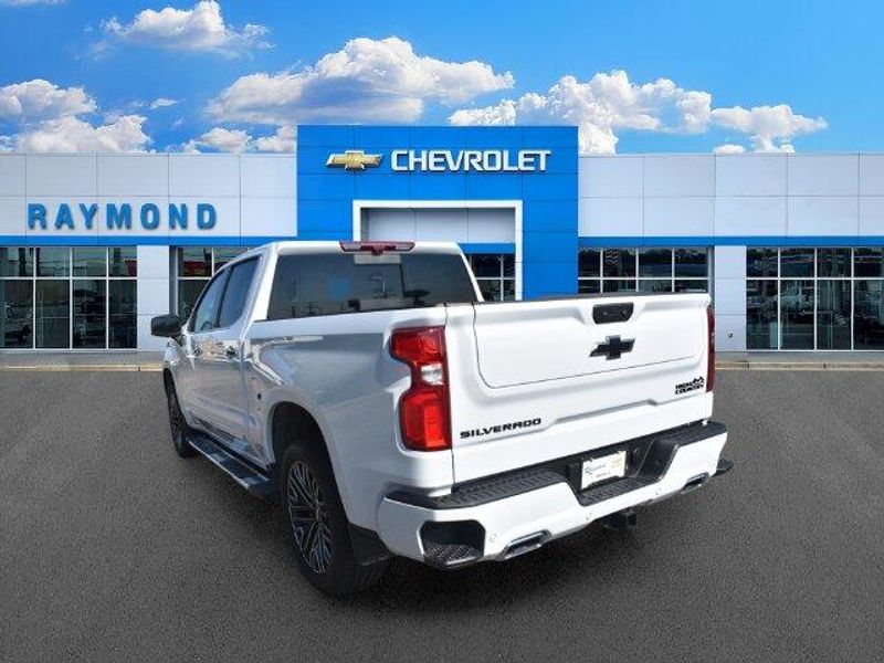New 2026 Chevrolet Silverado 1500 High CountryImage 6