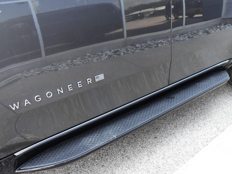 2025 Jeep Wagoneer Series Ii 4x4Image 13
