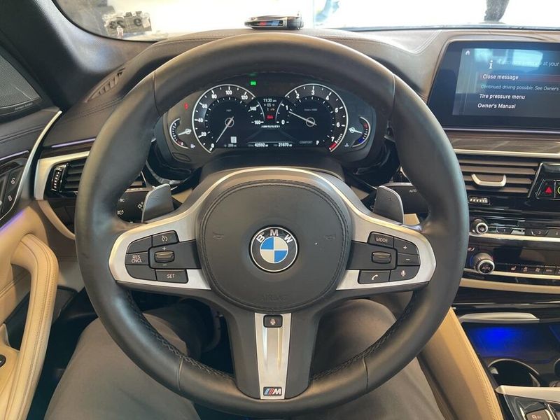 2019 BMW 5 Series M550i xDriveImage 43