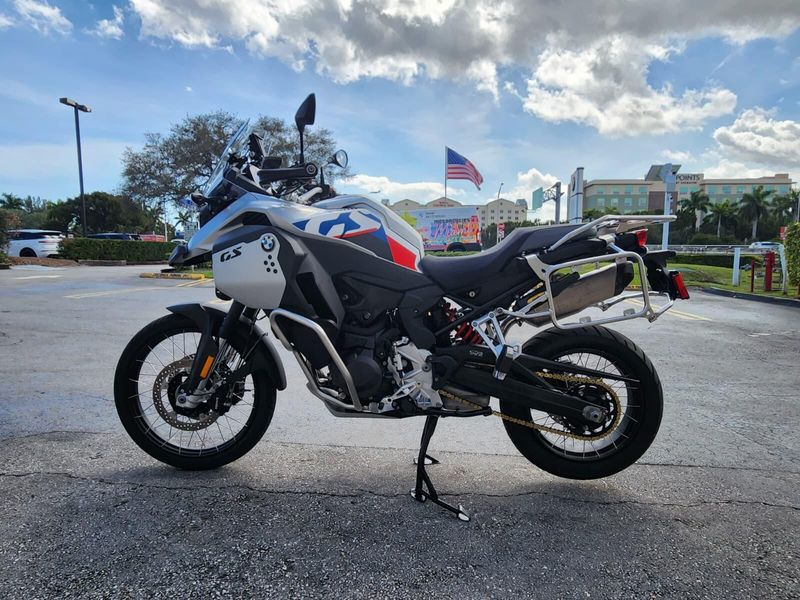 Used 2024 BMW F900GSADV Image 1