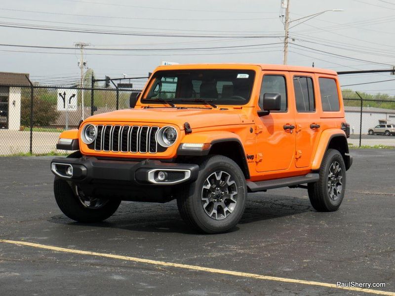 2025 Jeep Wrangler 4-door SaharaImage 5