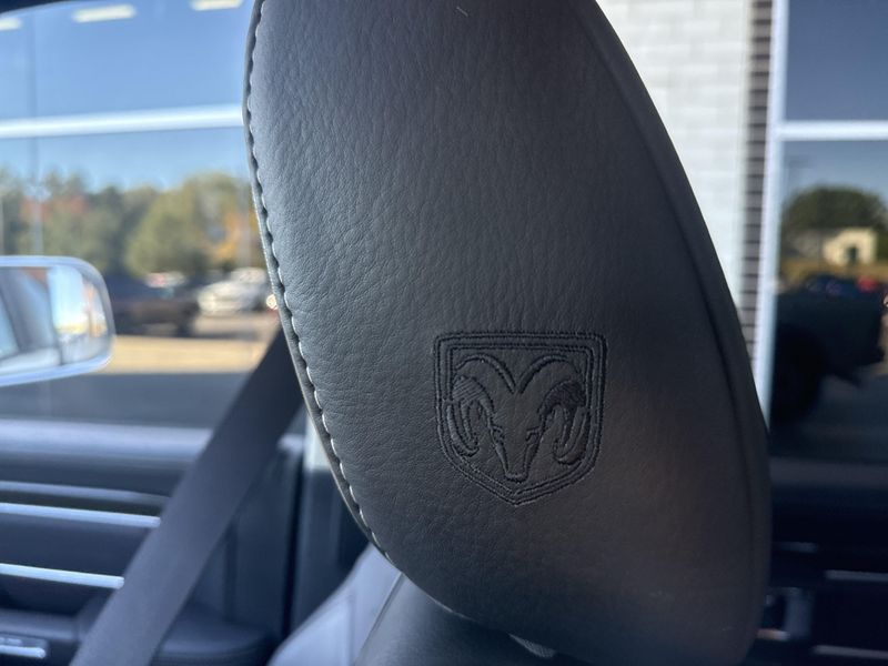 Used 2015 RAM 2500 Longhorn LimitedImage 18