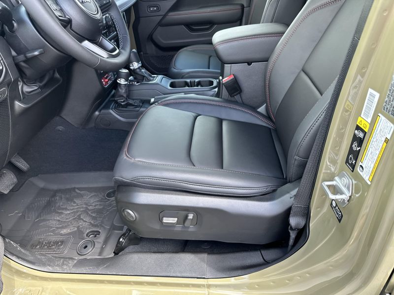 New 2025 Jeep Gladiator Rubicon X 4x4Image 20