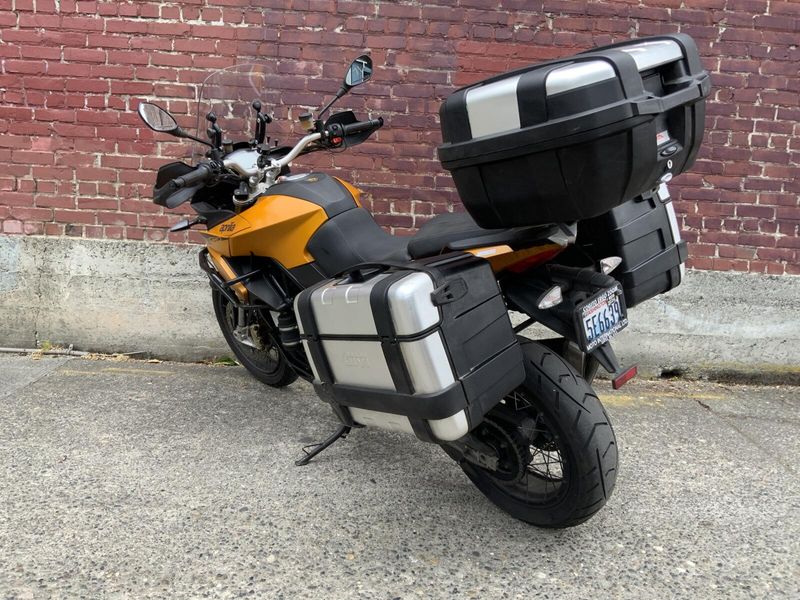 2016 Aprilia CAPONORD RALLY 