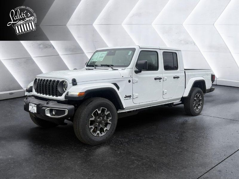 New 2026 Jeep Gladiator Sahara 4x4
