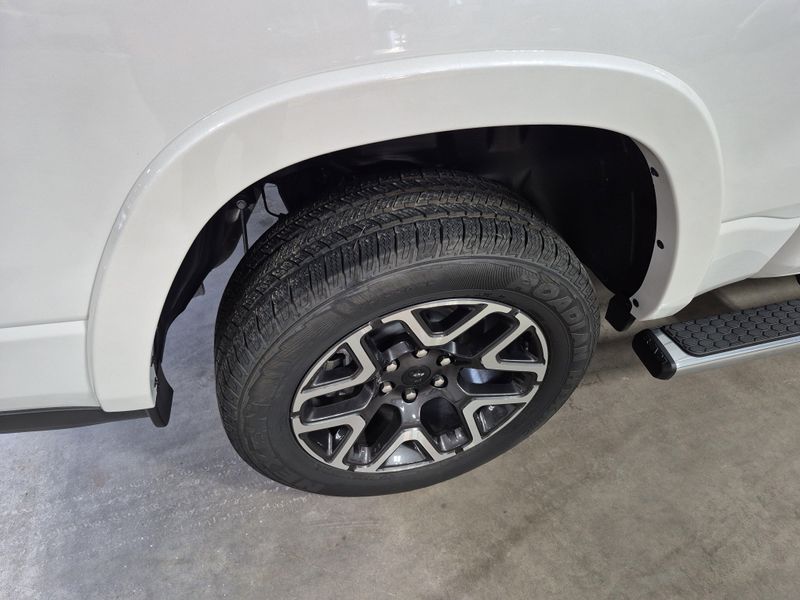 New 2025 RAM 1500 Laramie Crew Cab 4x4 5