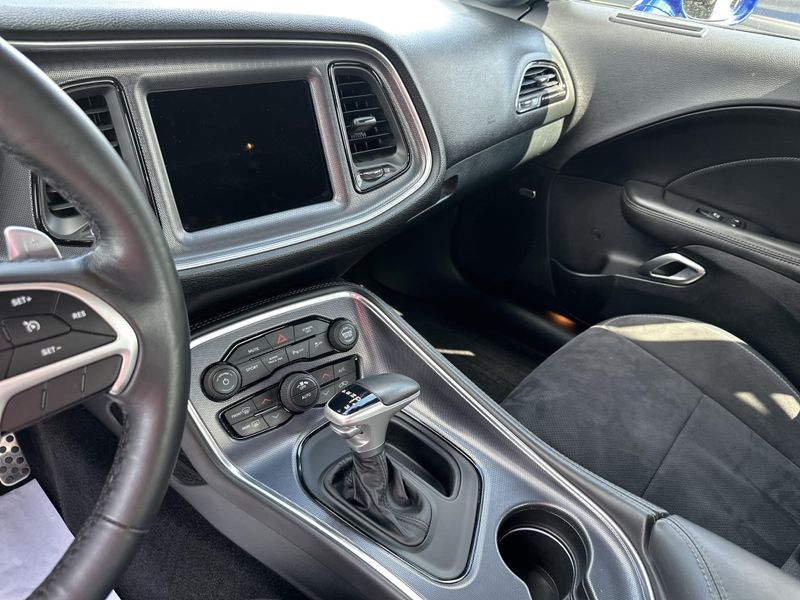 2018 Dodge Challenger SXT Plus photo 23