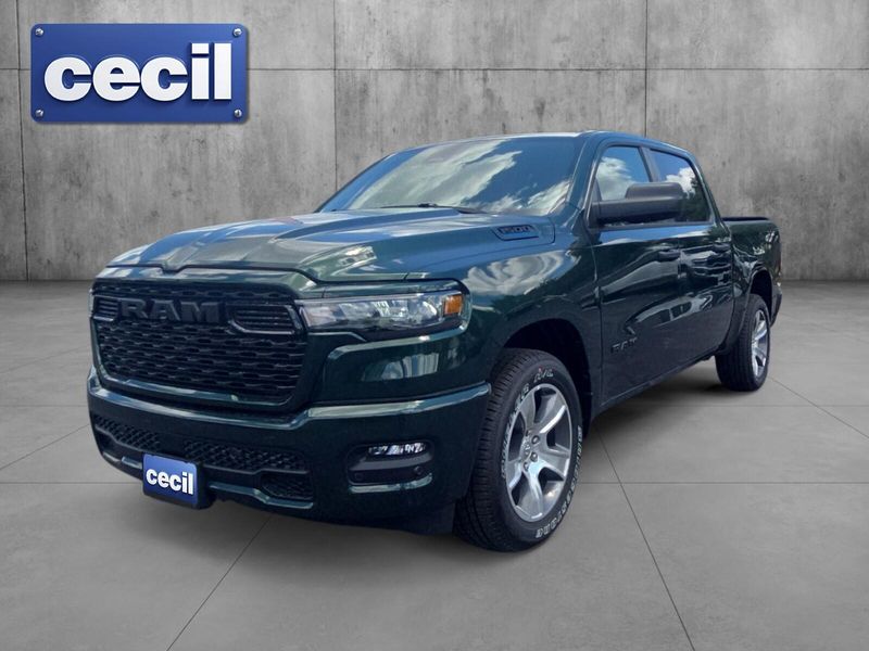 New 2026 RAM 1500 Express Crew Cab 4x2 5'7' Box
