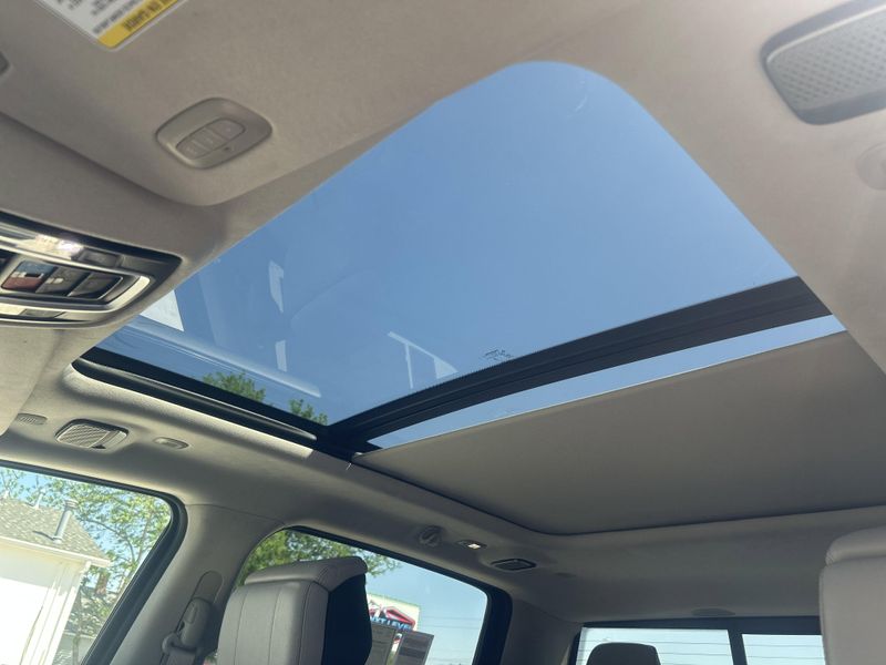 2025 RAM 1500 TungstenImage 28