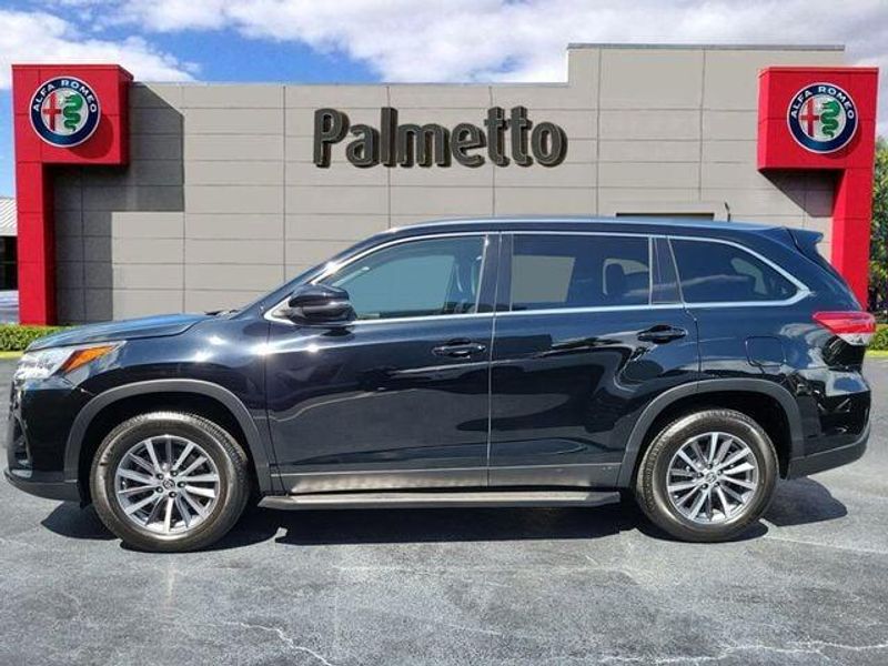2019 Toyota Highlander SE XLE photo 4