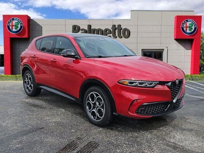 2025 Alfa Romeo Tonale photo 3