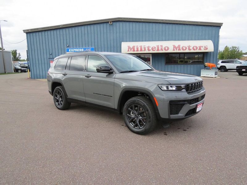 New 2027 Jeep Grand Cherokee L Laredo Altitude 4x4Image 2