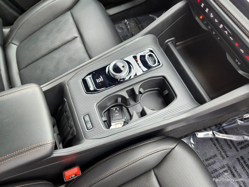 New 2026 Jeep Cherokee Overland 4x4