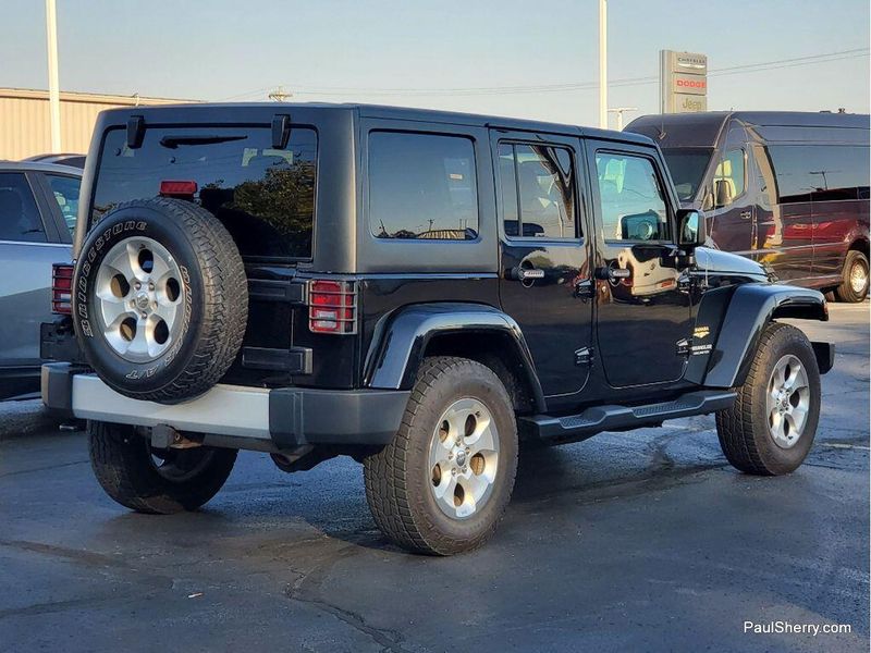 2015 Jeep Wrangler Sahara photo 8