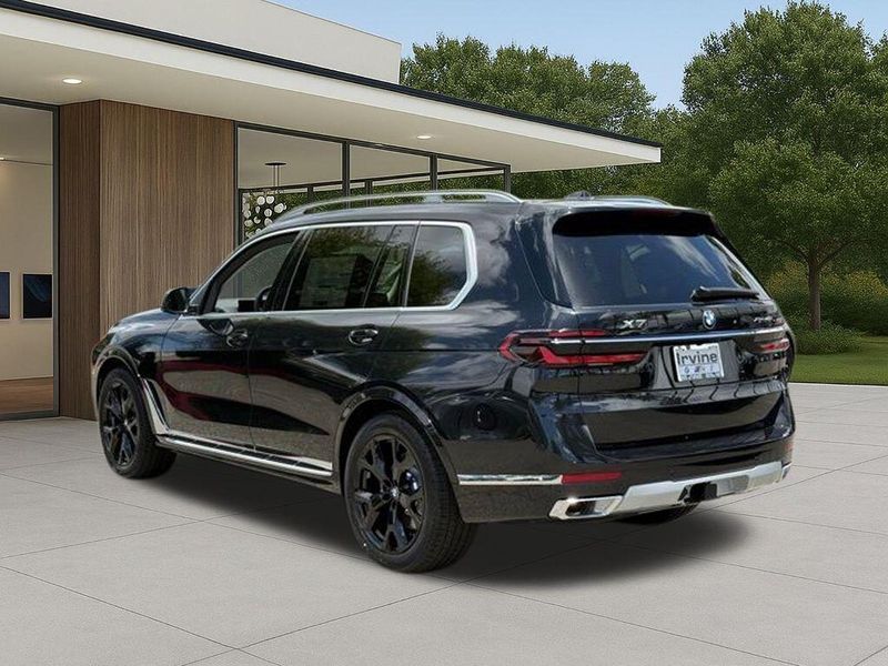 New 2027 BMW X7 xDrive40iImage 12