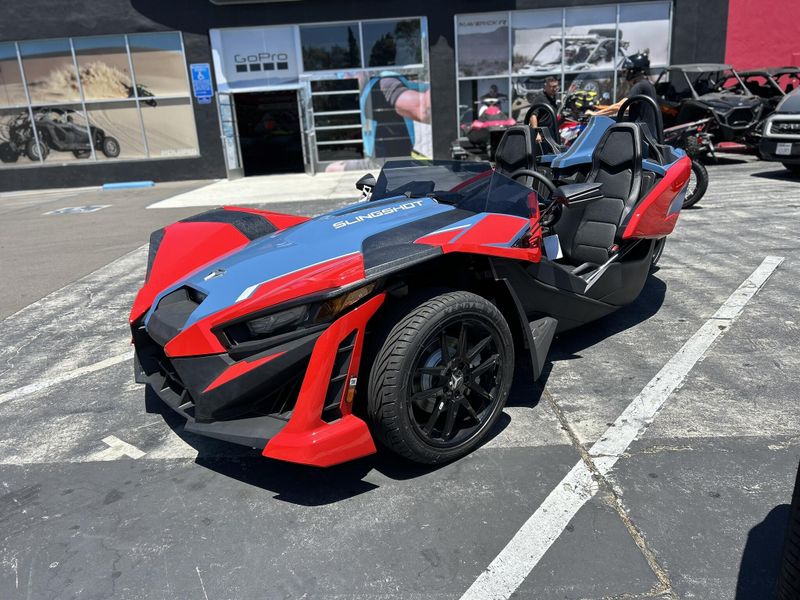 New 2025 Polaris SLINGSHOT SLR AUTODRIVE Image 12