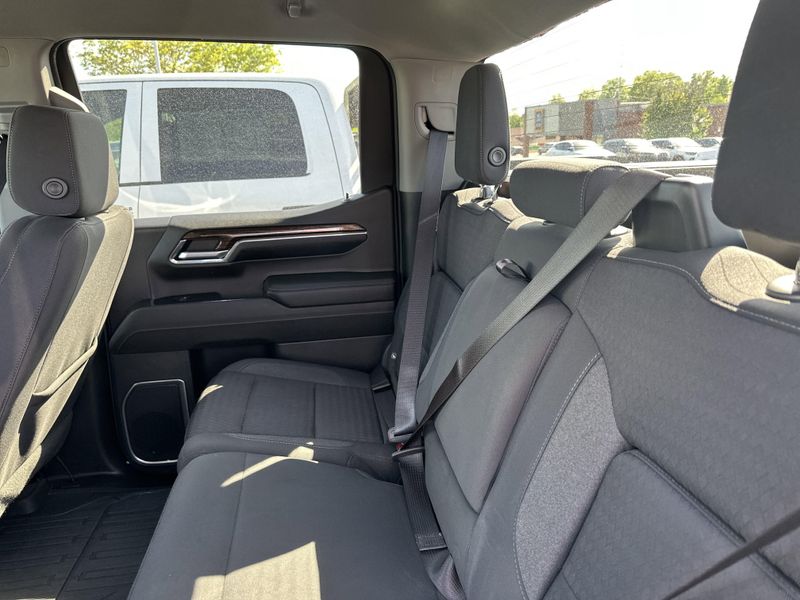 2023 GMC Sierra 1500 ElevationImage 19