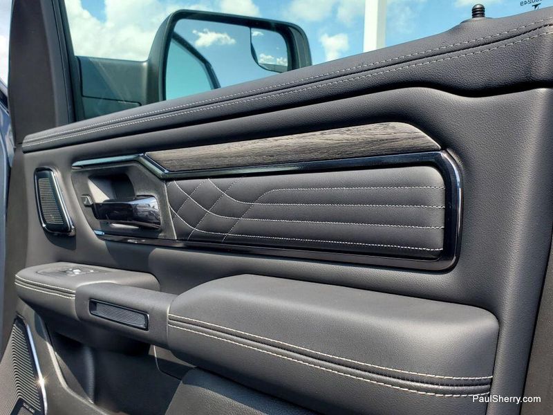 New 2026 RAM 1500 Limited Crew Cab 4x4 5