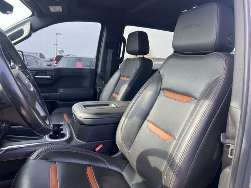 2020 GMC Sierra 1500 AT4Image 5