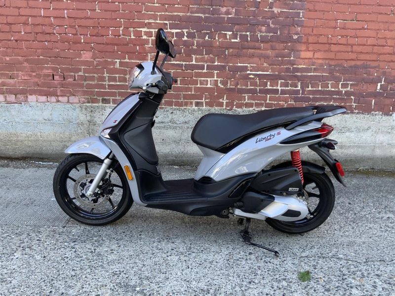 Used 2024 PIAGGIO LIBERTY 150 SPORT ABS 
