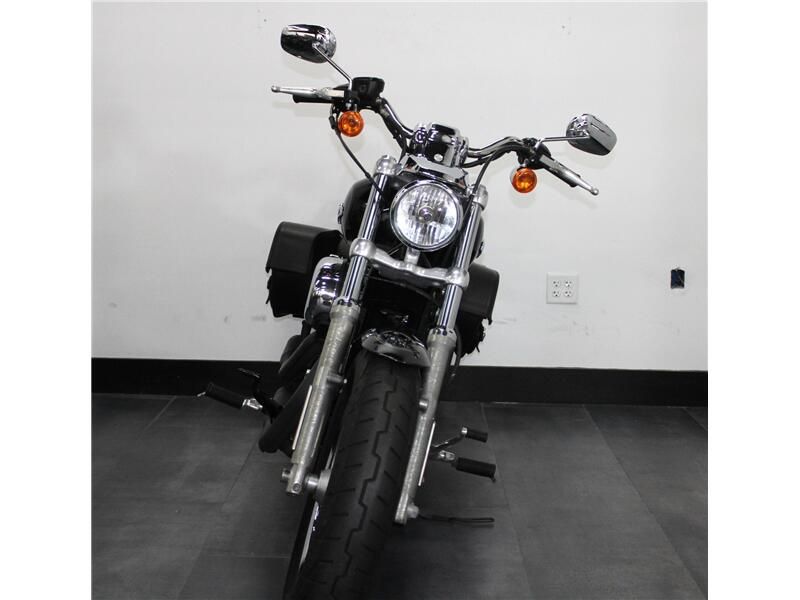 Used 2012 Harley-Davidson SPORTSTER 1200 CUSTOM Image 2