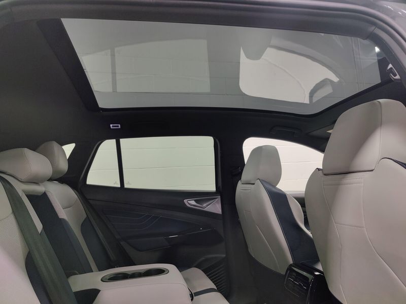 Used 2025 Volkswagen ID.4 Pro S Long Range w/Glass RoofImage 7
