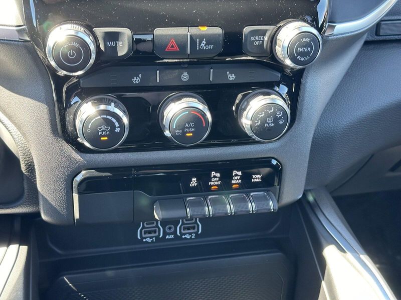 2025 RAM 1500 Big HornImage 23