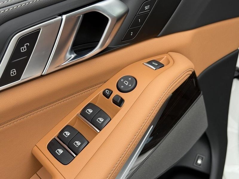 2026 BMW X5 xDrive50eImage 19