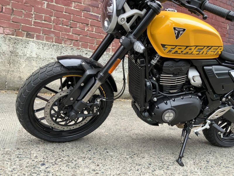 2027 Triumph STREET TRACKER 400