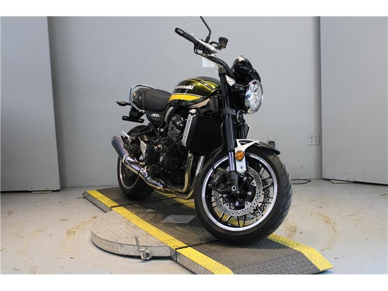 Used 2021 Kawasaki Z900RS Image 3