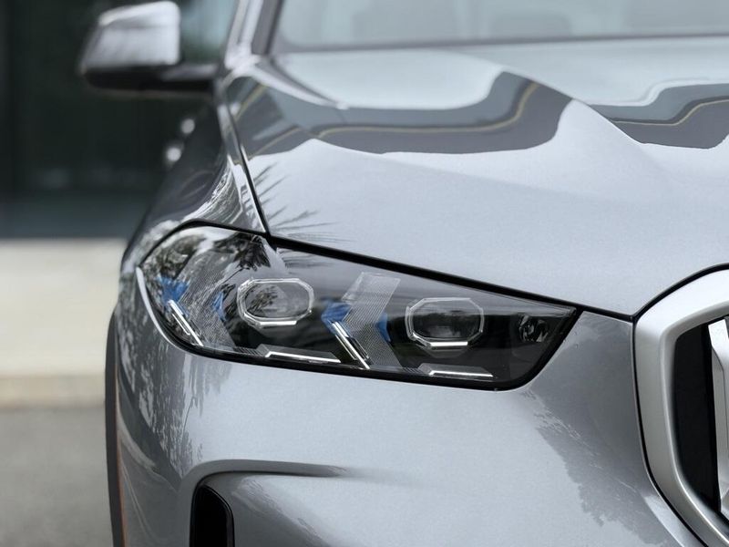 2025 BMW X5 sDrive40iImage 12