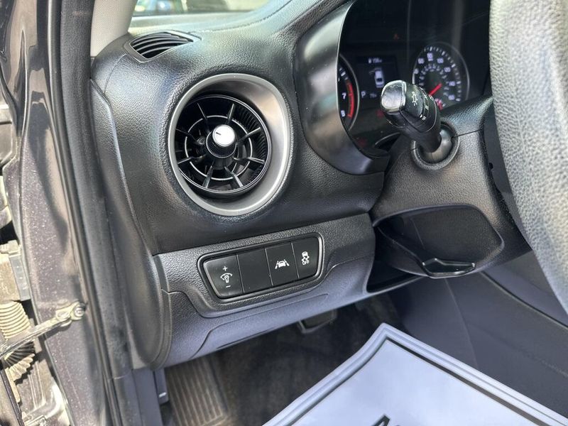 2019 Kia Forte LXSImage 26
