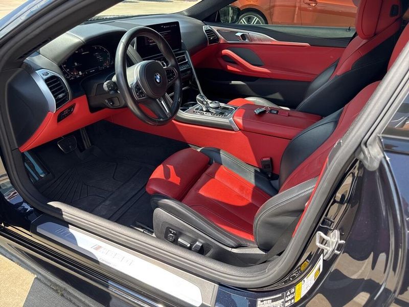 Used 2023 BMW 8 Series M850i xDriveImage 3