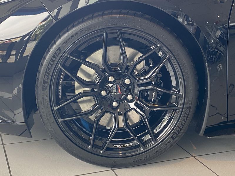New 2025 Chevrolet Corvette 1LZImage 20